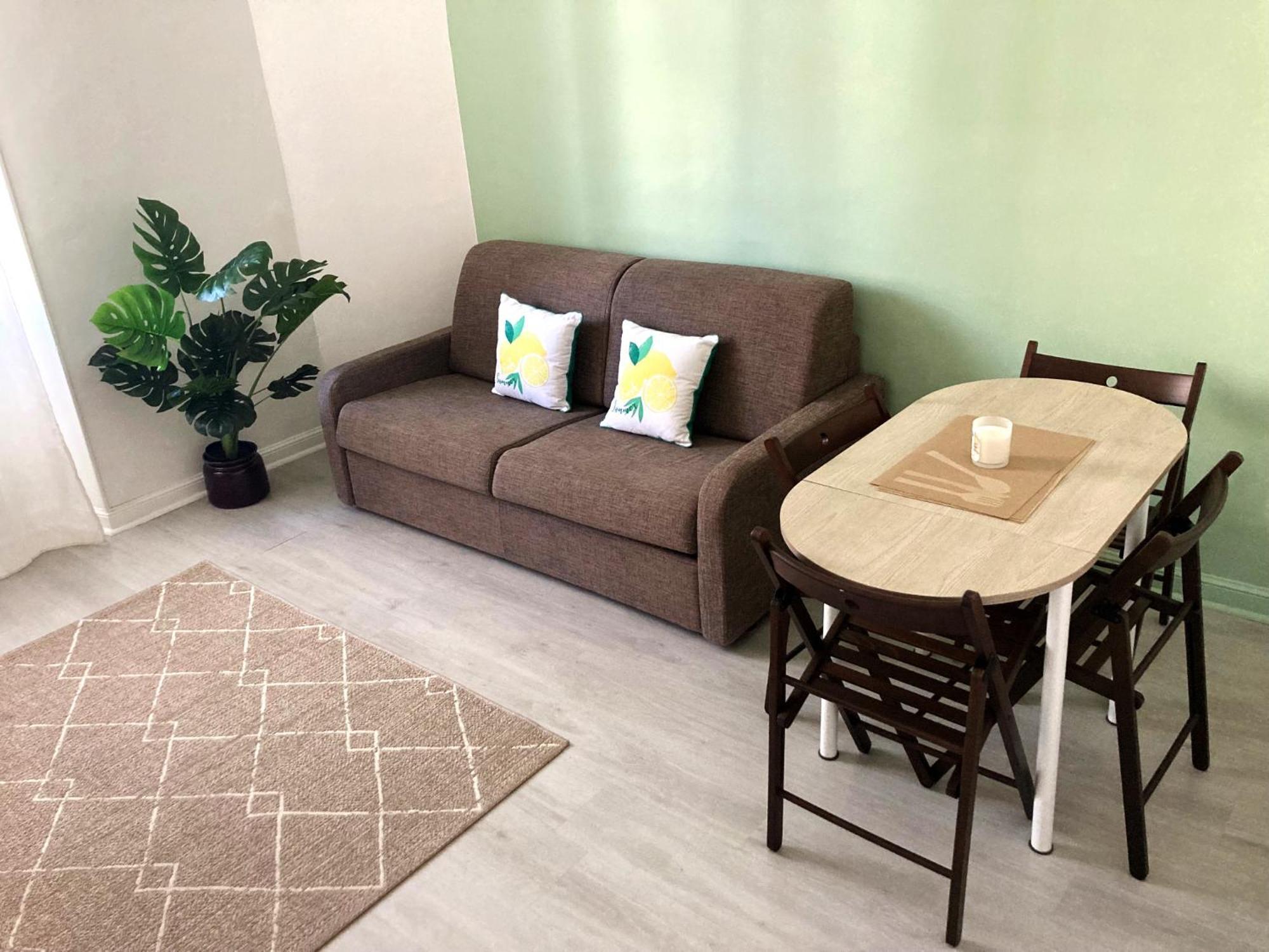 A 2 Pas Du Centre Apartment *